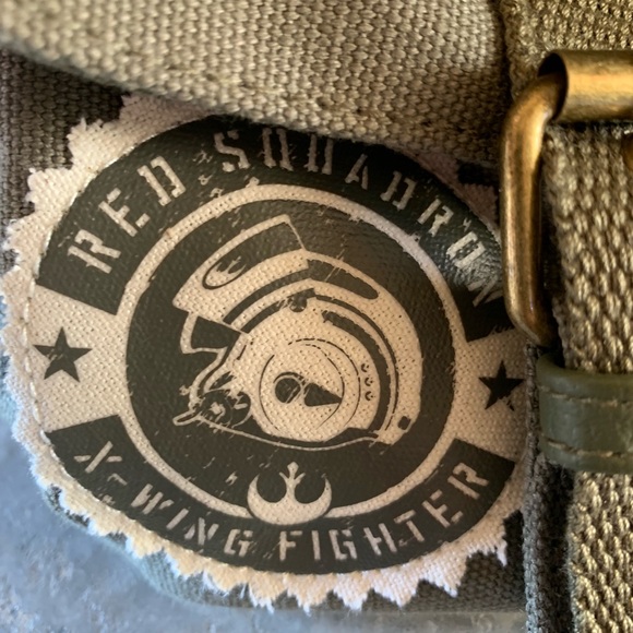 Star Wars Galaxy’s Edge Resistance Backpack - Picture 2 of 7